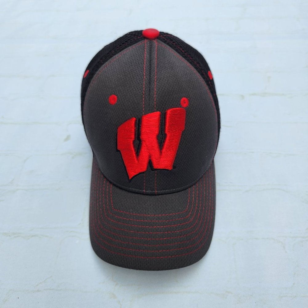 Wisconsin Badger Fitted Youth Hat